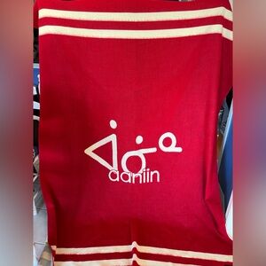 aaniin hello | Indigenous Syllabics | Red & Cream Blanket / Throw 🍁